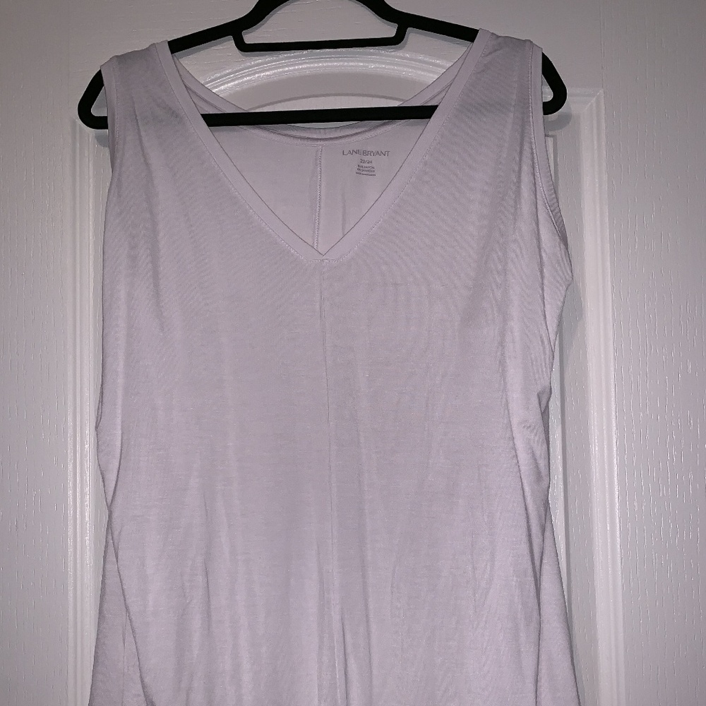 SOLD LANE BRYANT V NECK SWING TANK